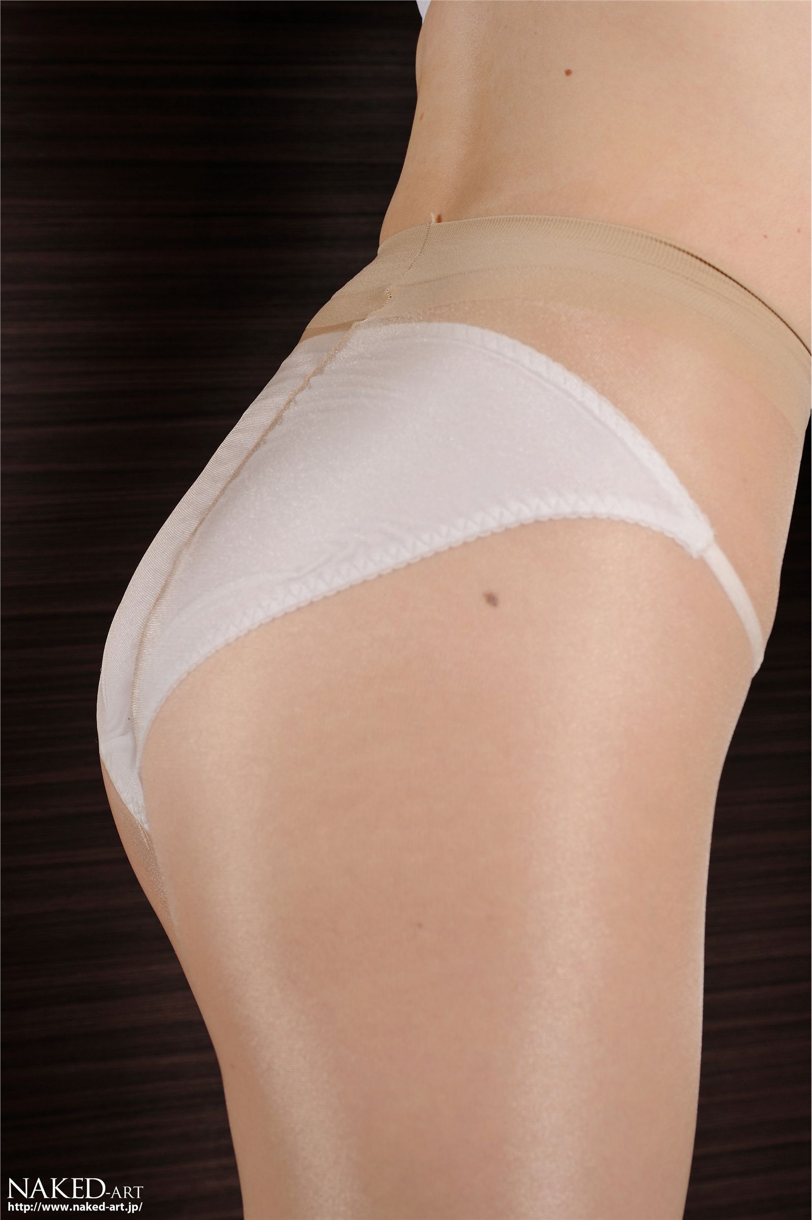 日本性感丝袜美女[Naked-art]NO.00544  OL ロッカールーム 浜岡彩乃